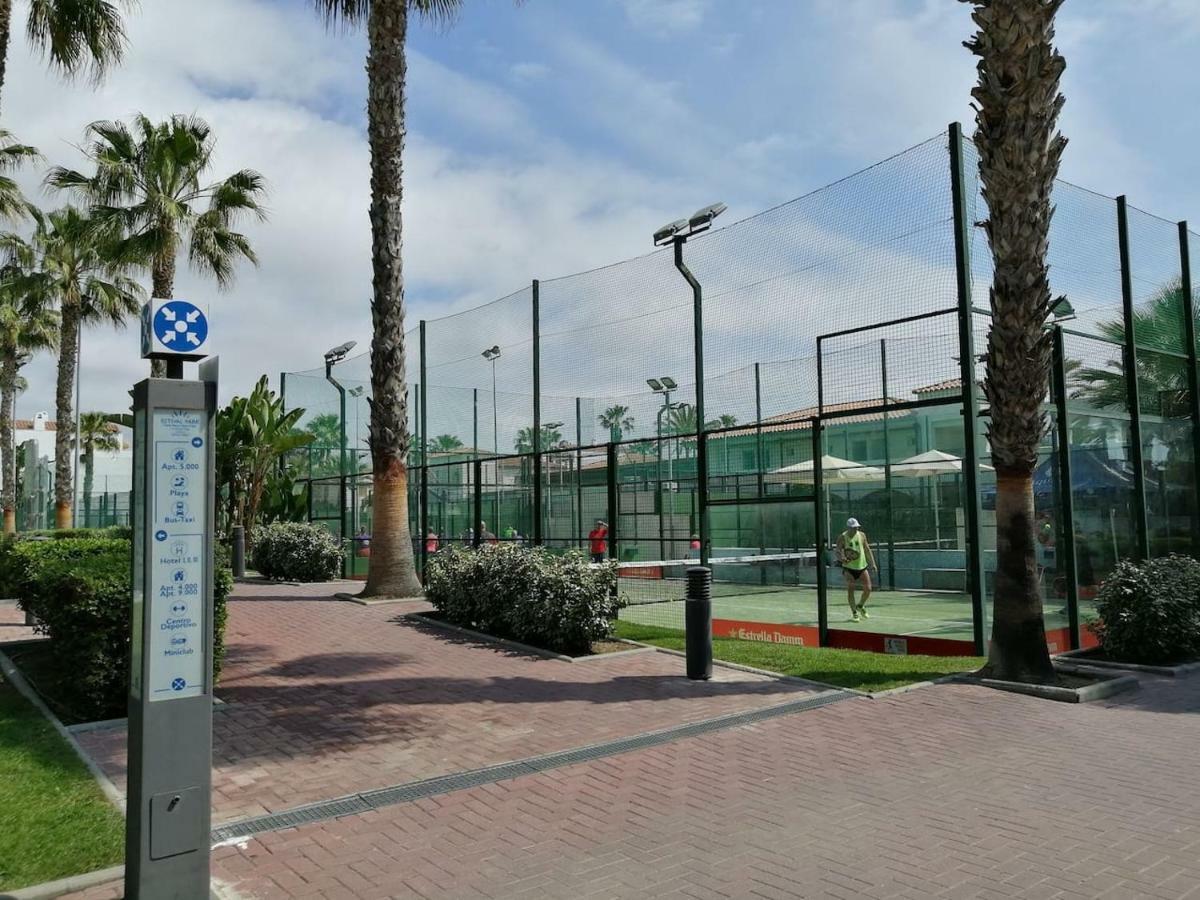Port Aventura, Exclusivo Alojamiento La Pineda Dış mekan fotoğraf