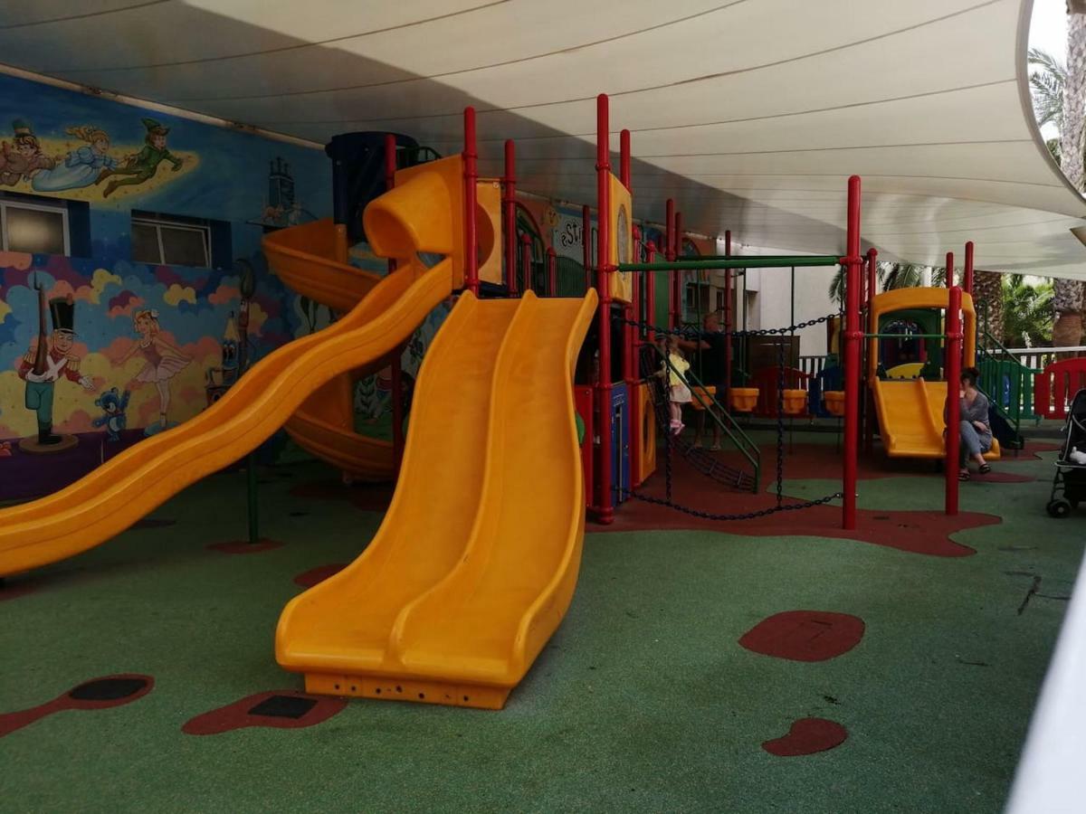 Port Aventura, Exclusivo Alojamiento La Pineda Dış mekan fotoğraf