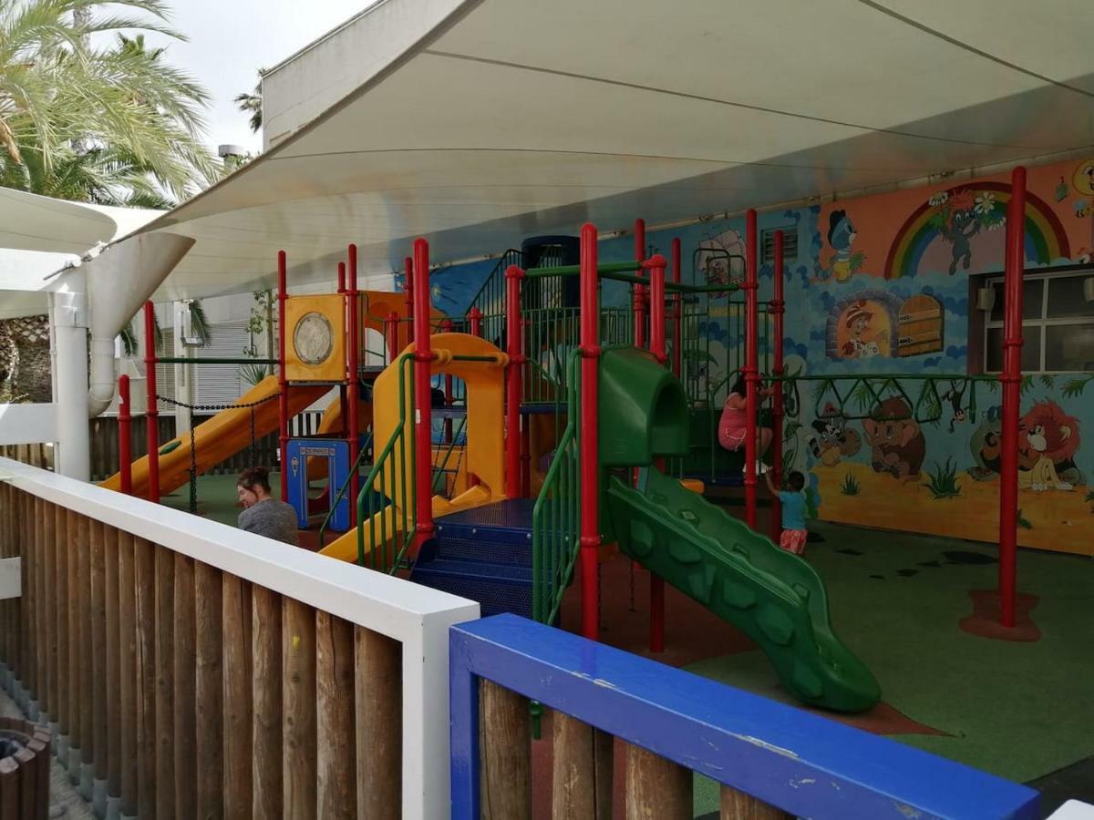 Port Aventura, Exclusivo Alojamiento La Pineda Dış mekan fotoğraf